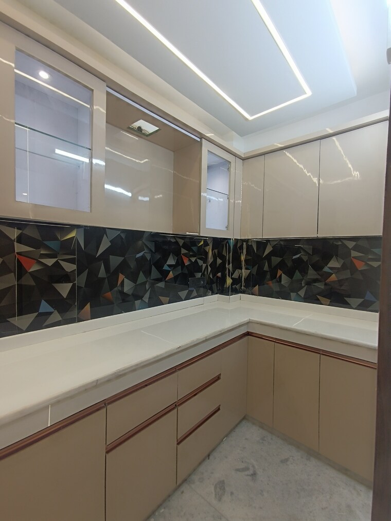 Kitchen, govindpuri 3 Bedroom 950 Sq.Ft. Builder Floor In Govindpuri Delhi 9239651