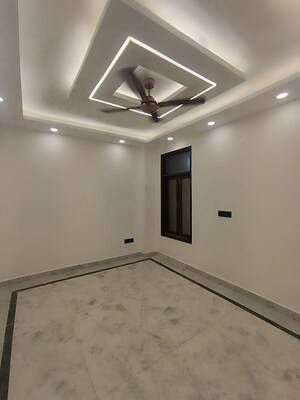 Bedroom in 3 BHK Builder Floor at Govindpuri – for Sale