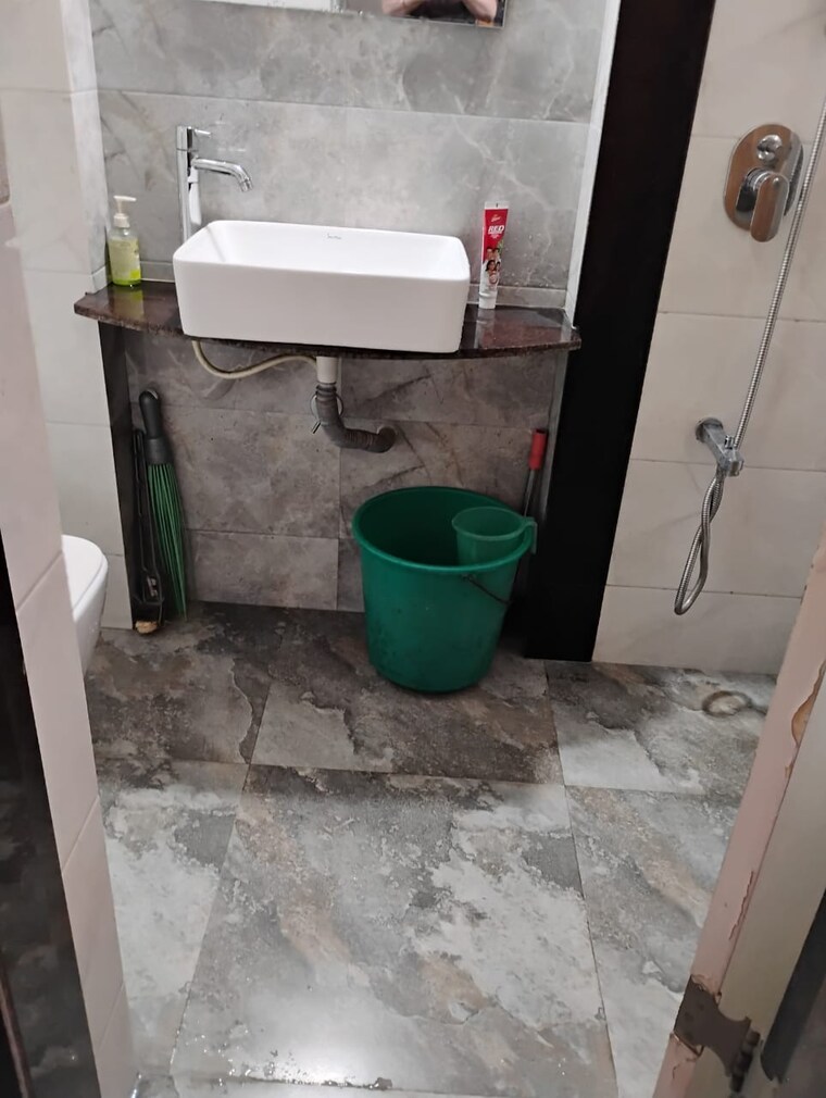 Bathroom, vijay-vatika-tower-05 2 Bedroom 608 Sq.Ft. Apartment In Ghodbunder Road Thane 9239653