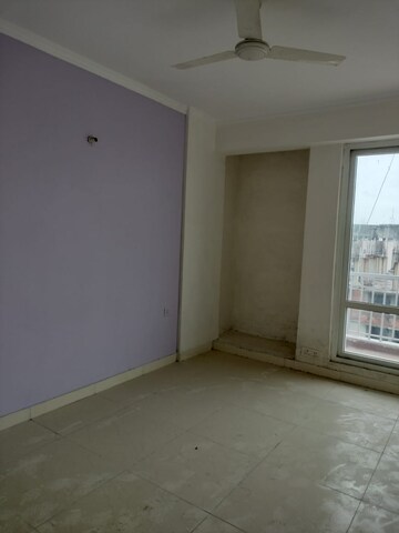 Room in 3 BHK Apartment at Value Infra Meadows Vista1, Raj Nagar Extension – for Sale