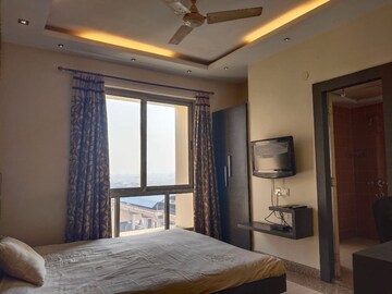 Room in 4 BHK Apartment at New Town Action Area ii – for Sale