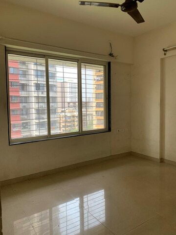 Room in 2 BHK Apartment at Amar Jyoti Tower, Borivali West – for Sale