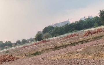 Plot For Sale in Paundha