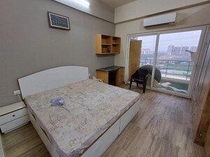 1 BHK Apartment For Rent in Paramount Golfforeste, Zeta I Greater Noida