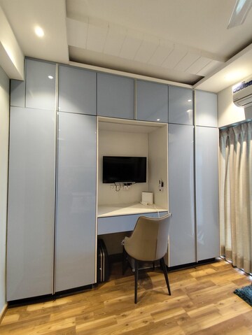 Study Room in 3 BHK Apartment at Suncity Vatsal Valley, Gwal Pahari – for Rent