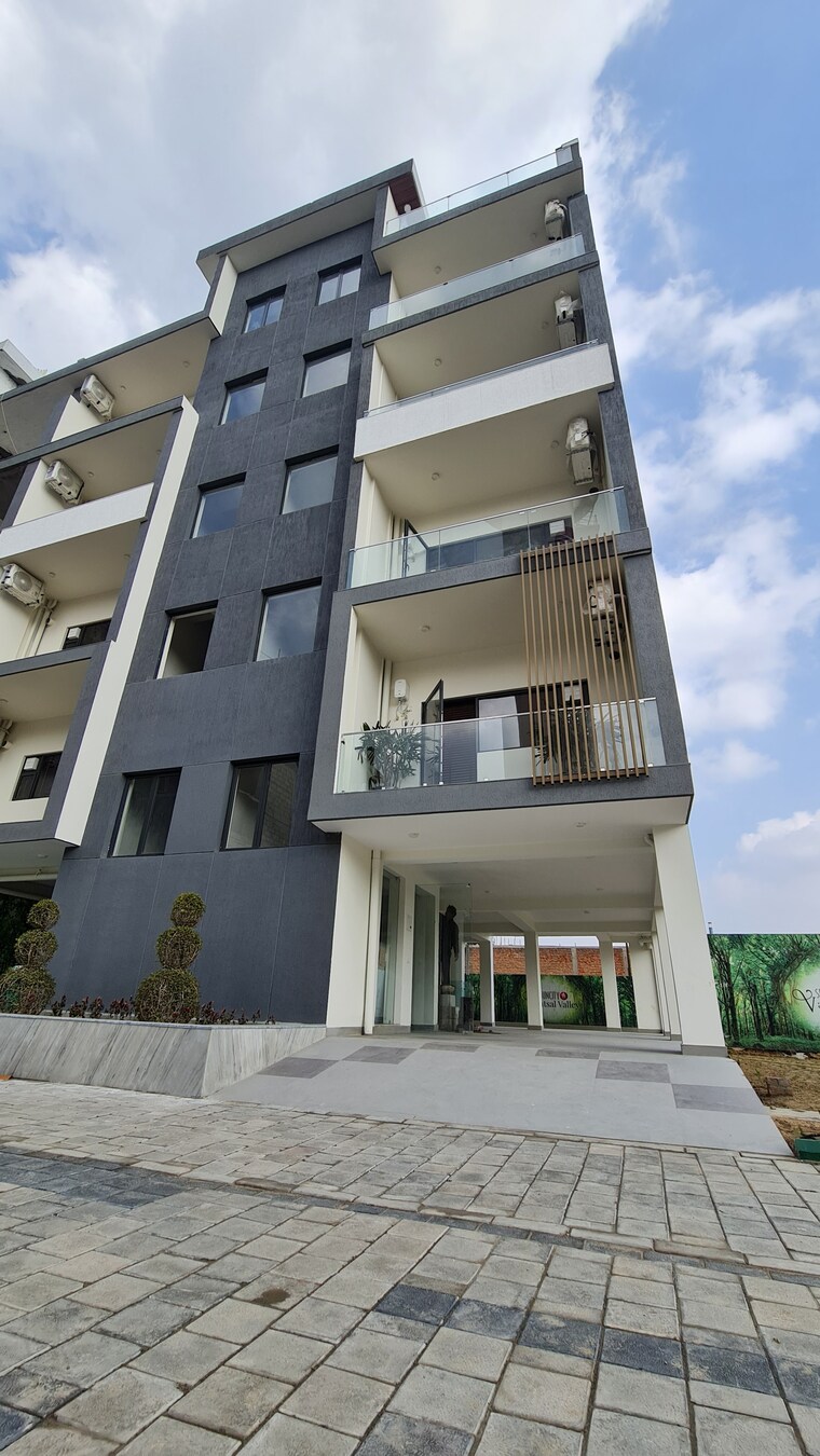 Exterior View, suncity-vatsal-valley 3 Bedroom 1430 Sq.Ft. Apartment In Gwal Pahari Gurgaon 9239758