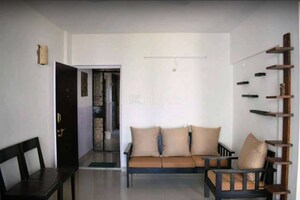 Living Room in 2 BHK Apartment at Kumar Parisar, Kothrud – for Rent