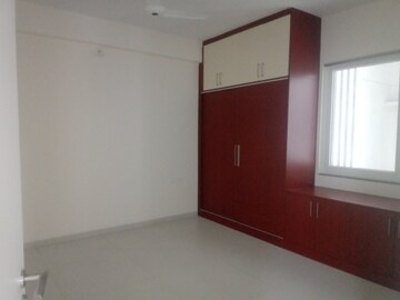Room in 3 BHK Apartment at Jayabheri The Nirvana, Gopanpally – for Rent
