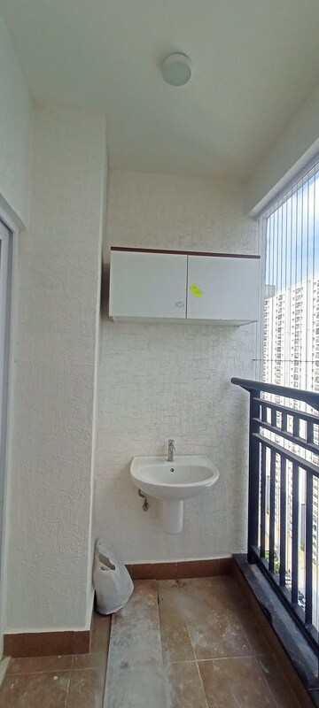 Bathroom in 2.5 BHK Apartment at Prestige Tranquil, Kokapet – for Rent