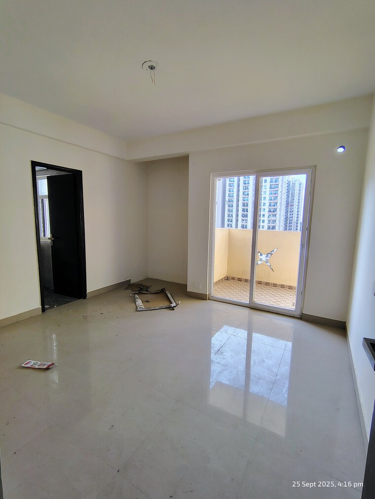 Room, sector 1 greater noida 3 Bedroom 1380 Sq.Ft. Apartment In Sector 1 Greater Noida Greater Noida 9239887