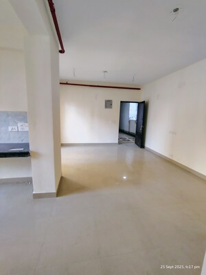 Room in 3 BHK Apartment at Sector 1 Greater Noida – for Sale