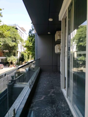 Balcony in 2 BHK Builder Floor at Sector 52 – for Rent
