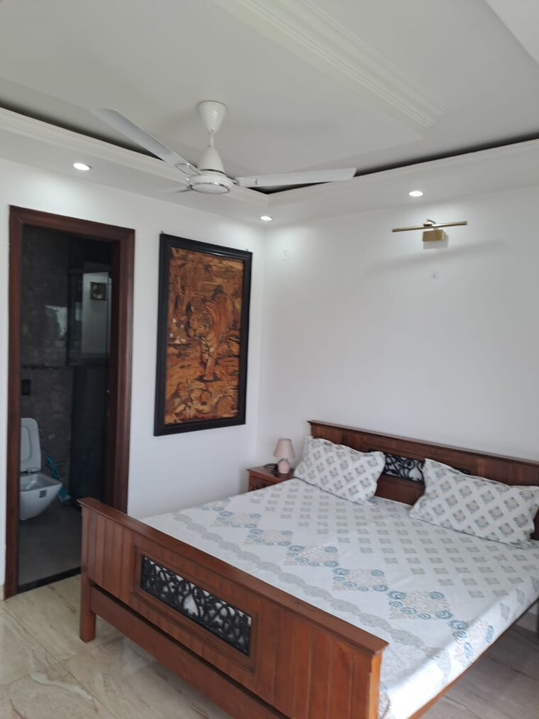 Bedroom, sector 52 2 Bedroom 1200 Sq.Ft. Builder Floor In Sector 52 Gurgaon 9239876
