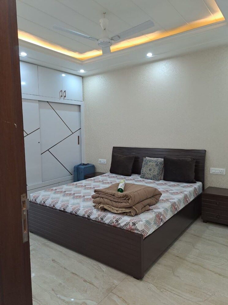Bedroom, sector 52 2 Bedroom 1200 Sq.Ft. Builder Floor In Sector 52 Gurgaon 9239876