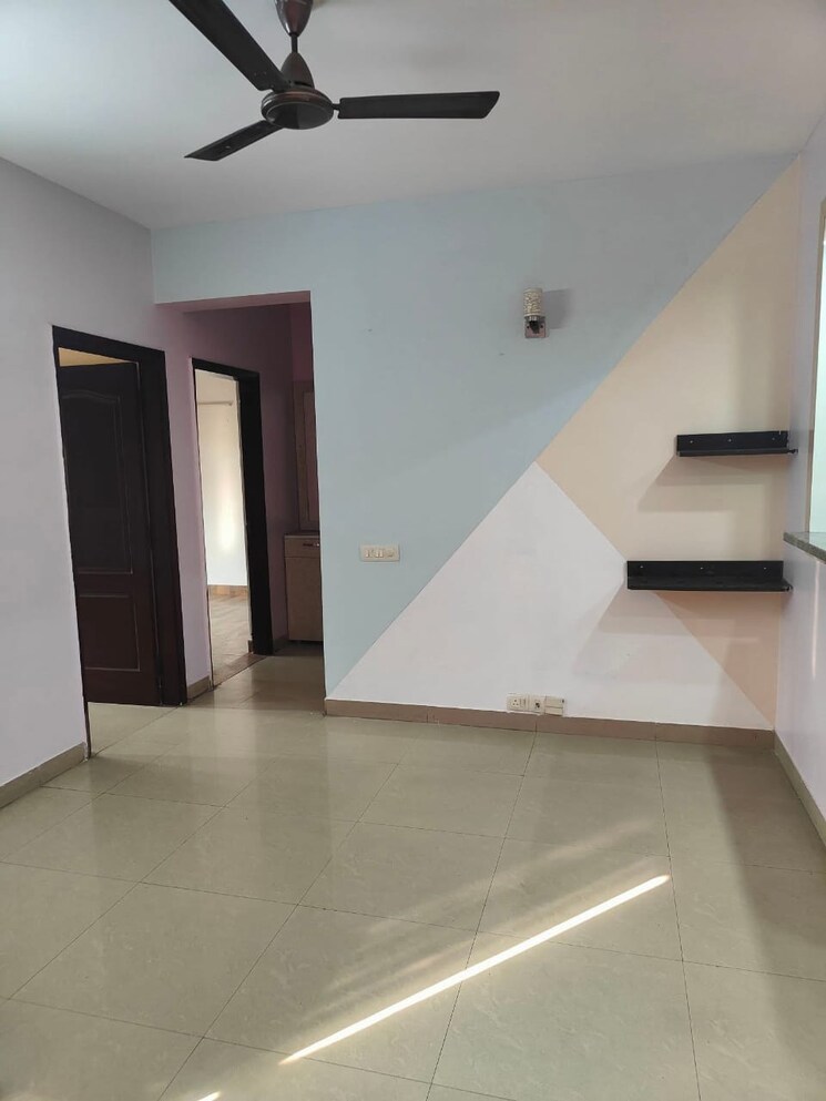 Room, vijay-ratan-vihar 3 Bedroom 1200 Sq.Ft. Apartment In Sector 15 Gurgaon 9239860