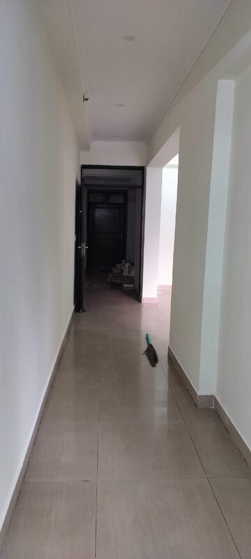 Building Lobby in 3 BHK Apartment at AC Tower, Sector 84 – for Rent