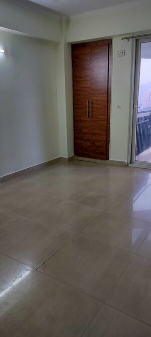 Room in 3 BHK Apartment at AC Tower, Sector 84 – for Rent