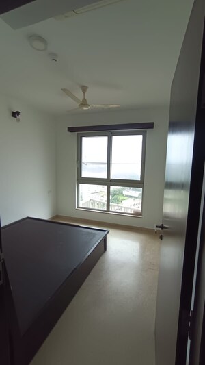 Master Bedroom in 1 BHK Apartment at LnT Veridian, Powai – for Rent