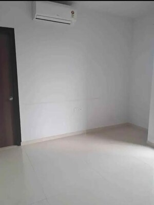 1 RK Apartment For Rent in Om Ganesh CHS Bhayander East, Bhayandar East