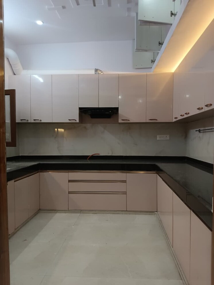 Kitchen, dron-apartment 3 Bedroom 1200 Sq.Ft. Apartment In Civil Lines Gurgaon 9239895