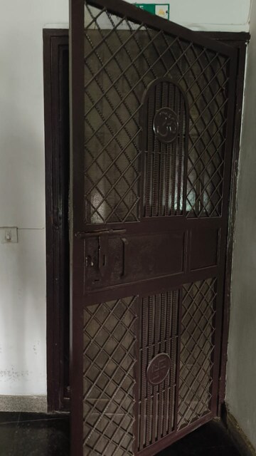 Bathroom in 3 BHK Apartment at Paramount Symphony, Sain Vihar – for Sale