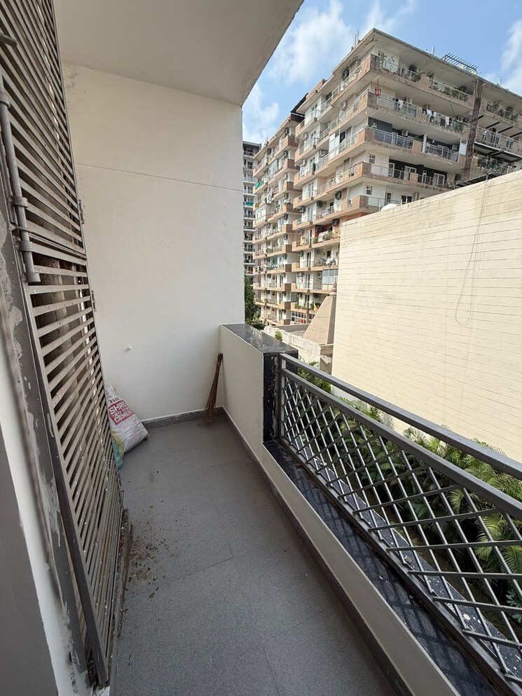 Balcony, dhakoli 3 Bedroom 1000 Sq.Ft. Builder Floor In Dhakoli Zirakpur 9239918