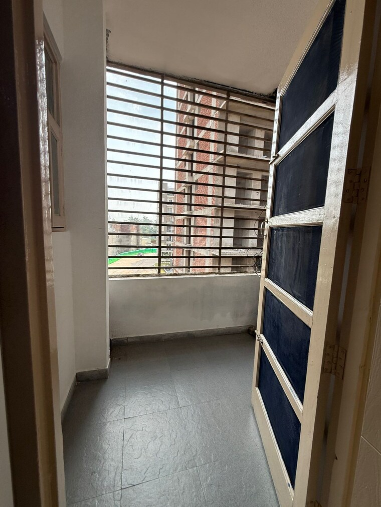 Balcony, dhakoli 3 Bedroom 1000 Sq.Ft. Builder Floor In Dhakoli Zirakpur 9239918