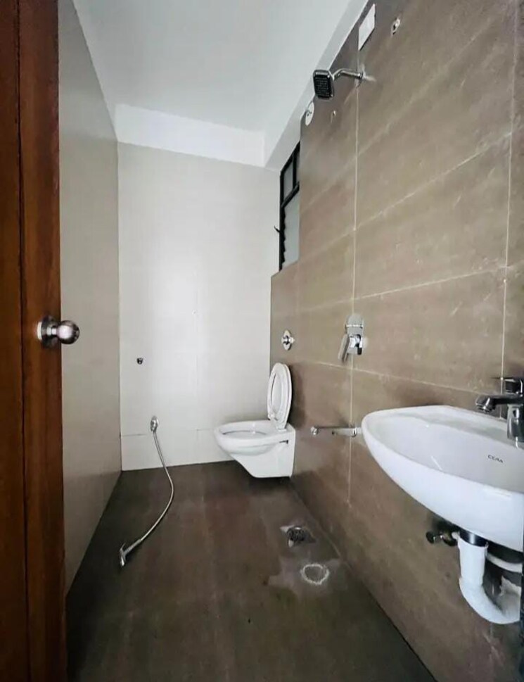 Attached Bathroom, indralok-phase-6 2 Bedroom 900 Sq.Ft. Apartment In Mira Road Thane 9239925