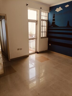 Room in 3 BHK Apartment at Sandwoods Spangle Condos, Ghazipur – for Sale