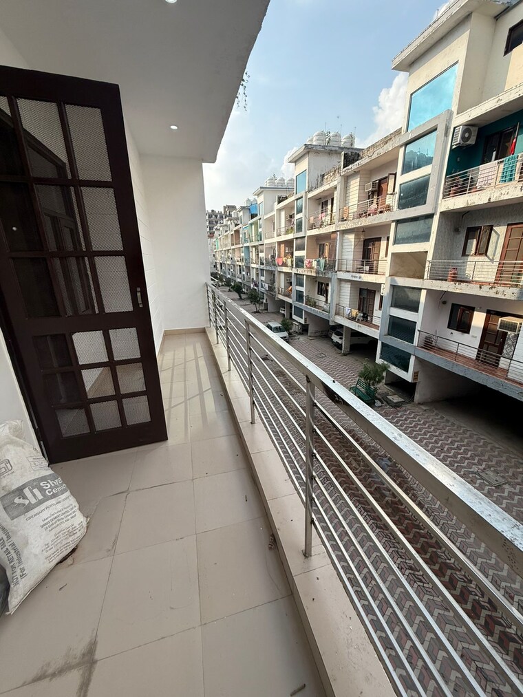 Balcony, pir machalla 3 Bedroom 1300 Sq.Ft. Builder Floor In Pir Machalla Zirakpur 9239954
