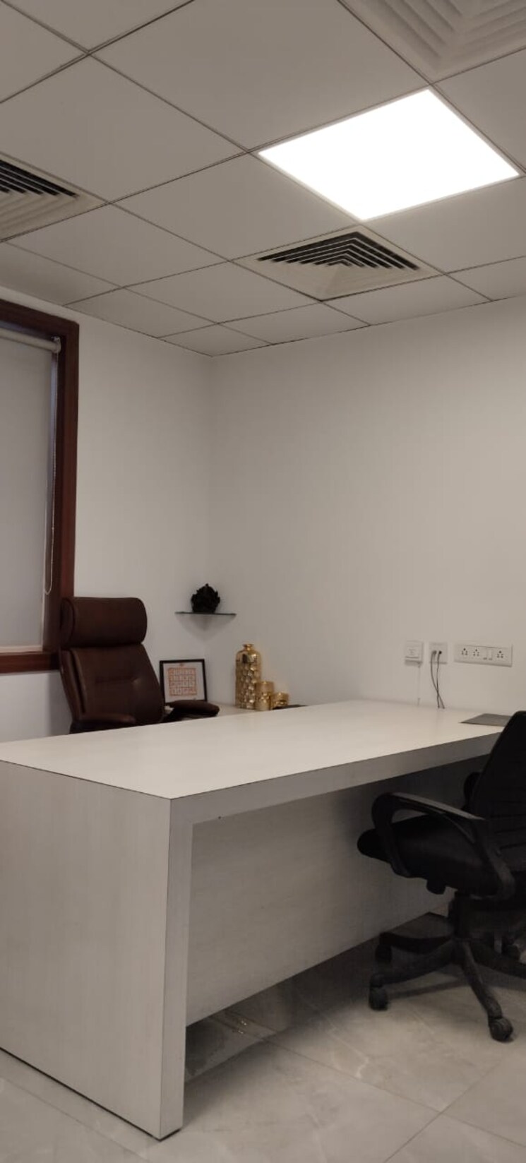 undefined, sector 2 Commercial Office Space 750 Sq.Ft. In Sector 2 Noida 9239975