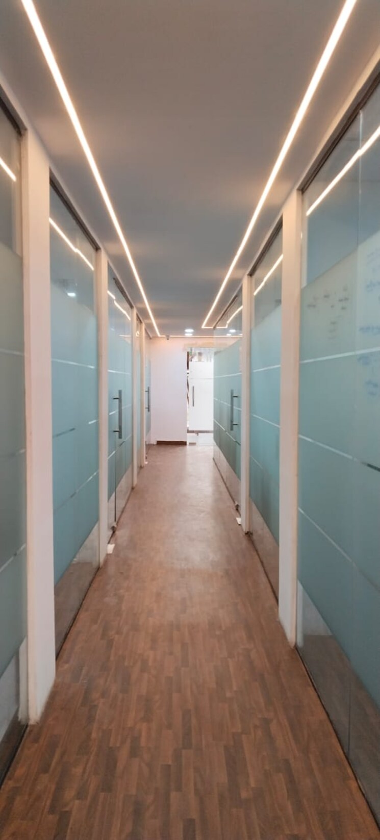 undefined, sector 2 Commercial Office Space 500 Sq.Ft. In Sector 2 Noida 9239993