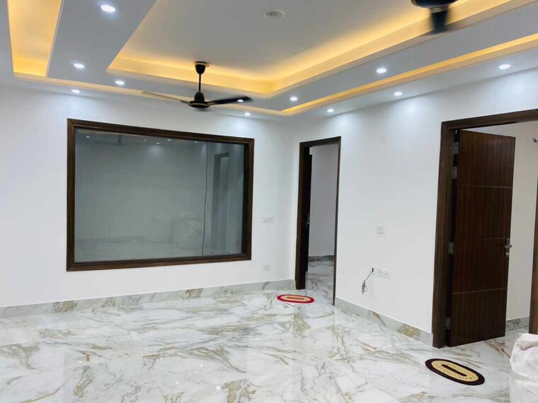 Room, rajpur khurd extension 3 Bedroom 1100 Sq.Ft. Builder Floor In Rajpur Khurd Extension Delhi 9240000