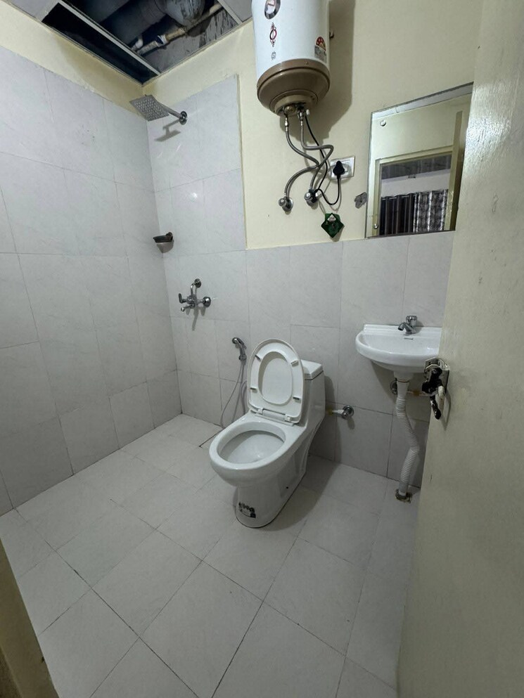 Bathroom, ip extension 3 Bedroom 1600 Sq.Ft. Apartment In Ip Extension Delhi 9240004