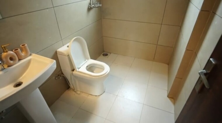 Bathroom, ace-divino 3 Bedroom 933 Sq.Ft. Apartment In Sector 1 Greater Noida Greater Noida 9240008