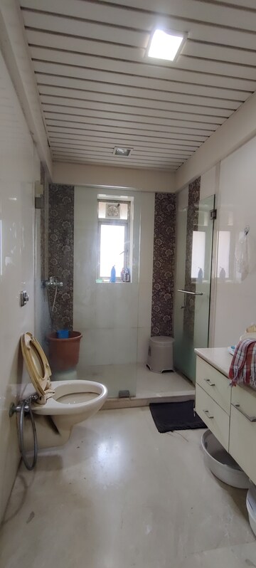 Bathroom in 4 BHK Apartment at Shubh Apartments, Worli – for Rent