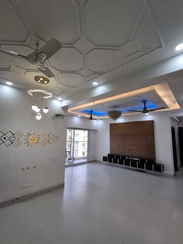 Room in 3 BHK Apartment at Ip Extension – for Rent