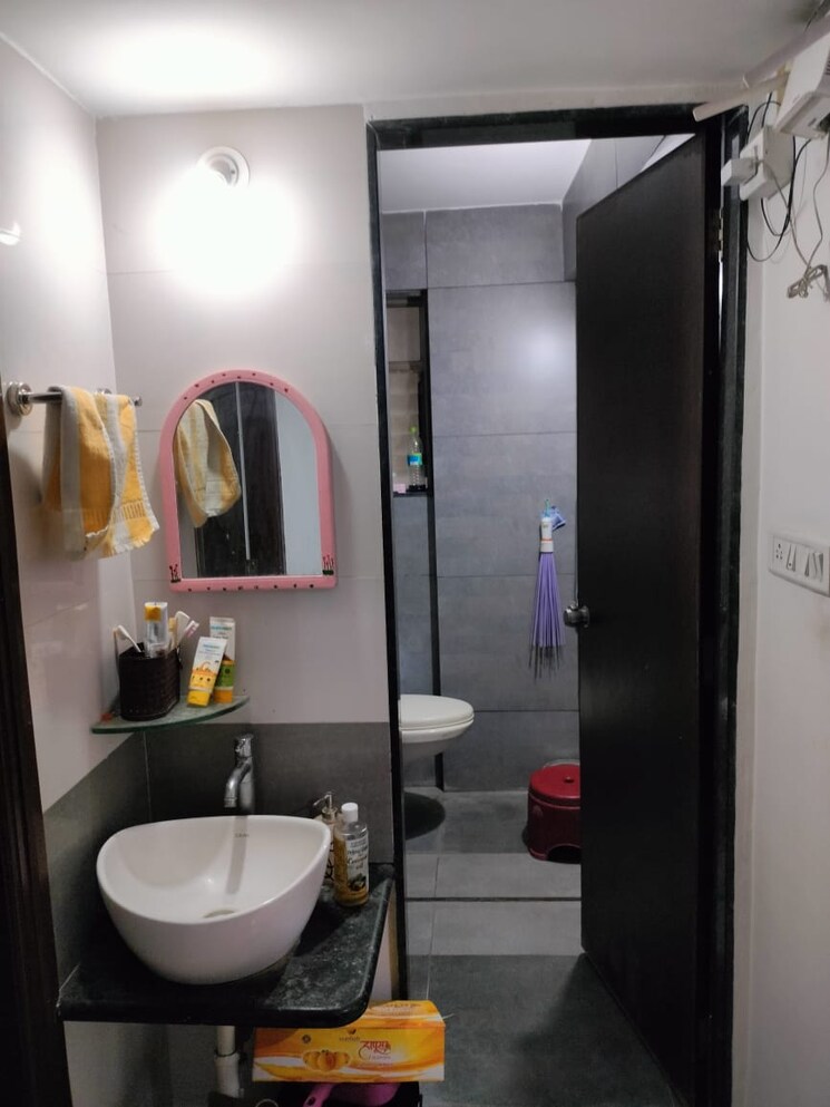 Bathroom, rajyog-township 2 Bedroom 950 Sq.Ft. Builder Floor In Sinhagad Road Pune 9240045