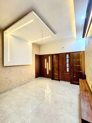 Room in 4 BHK Independent House at Sunny Enclave – for Sale
