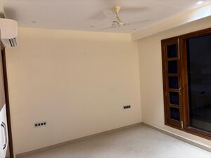 Room in 3 BHK Builder Floor at Sector 11 – for Sale