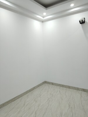 Room in 1 BHK Apartment at Panchsheel Vihar – for Rent