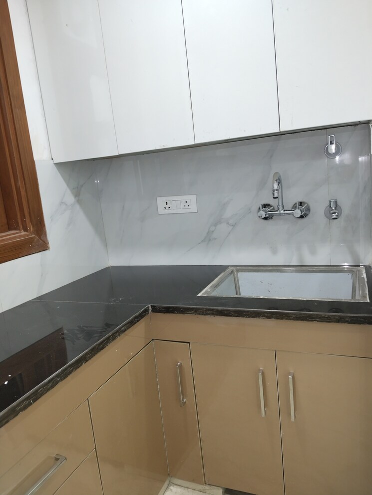 Kitchen, panchsheel vihar 1 Bedroom 450 Sq.Ft. Apartment In Panchsheel Vihar Delhi 9240054