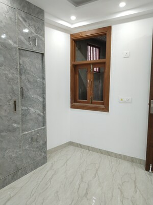 Room in 1 BHK Apartment at Panchsheel Vihar – for Rent