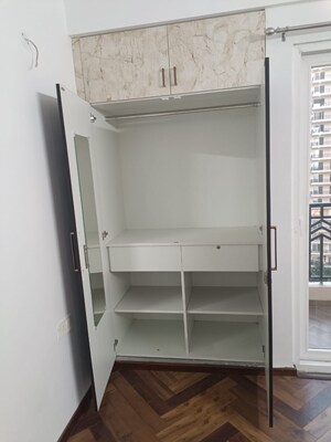 Room in 2 BHK Apartment at ACE Parkway, Sector 150 – for Sale