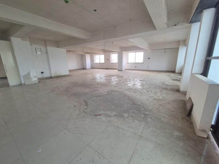  Parking, firayalal Commercial Office Space 1780 Sq.Ft. In Firayalal Ranchi 9240099