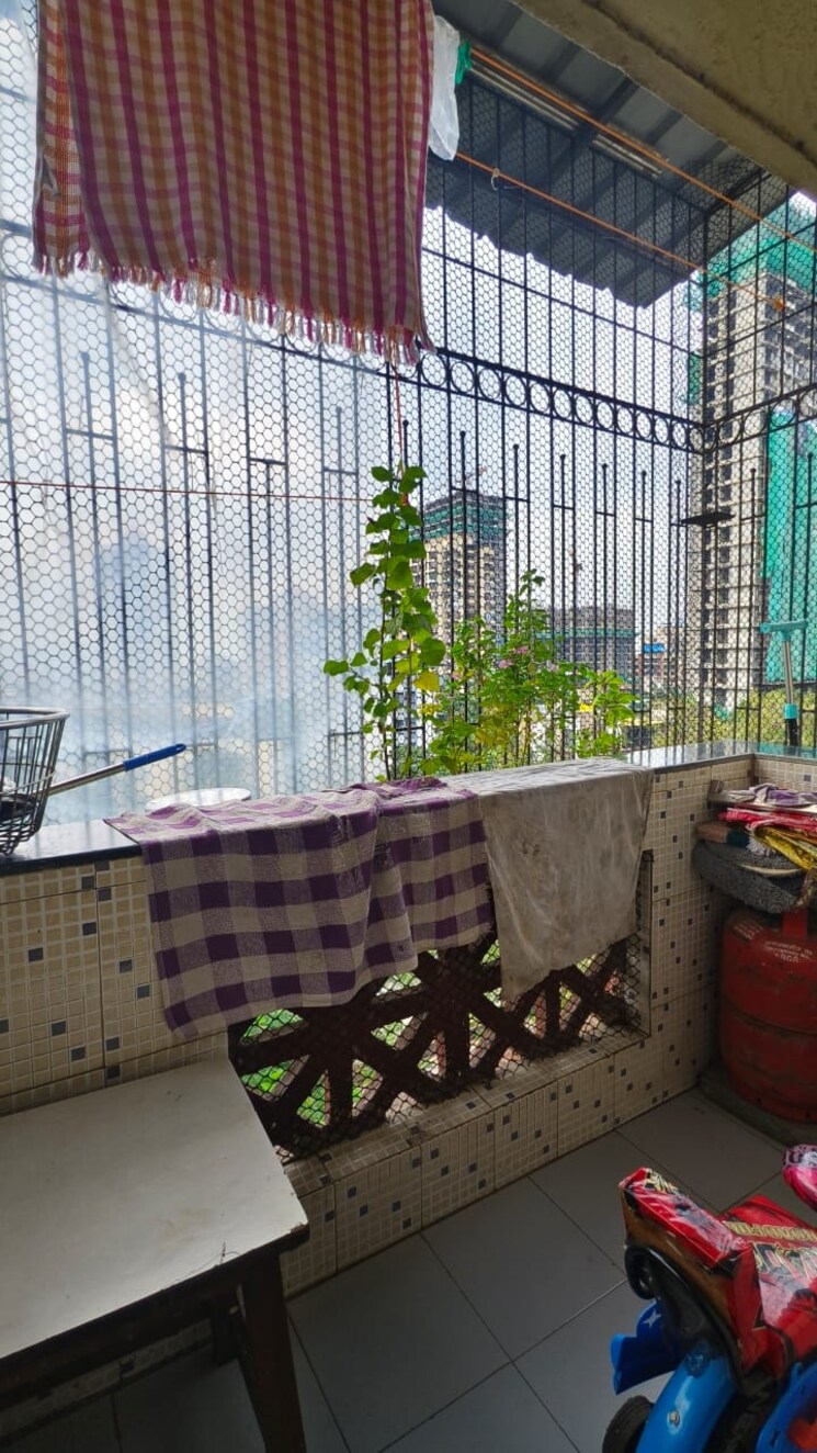 Balcony, vastu-anand-apartment 1 Bedroom 650 Sq.Ft. Apartment In Kalwa Thane 9240105