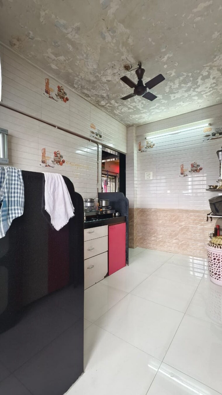 Team Area, vastu-anand-apartment 1 Bedroom 650 Sq.Ft. Apartment In Kalwa Thane 9240105