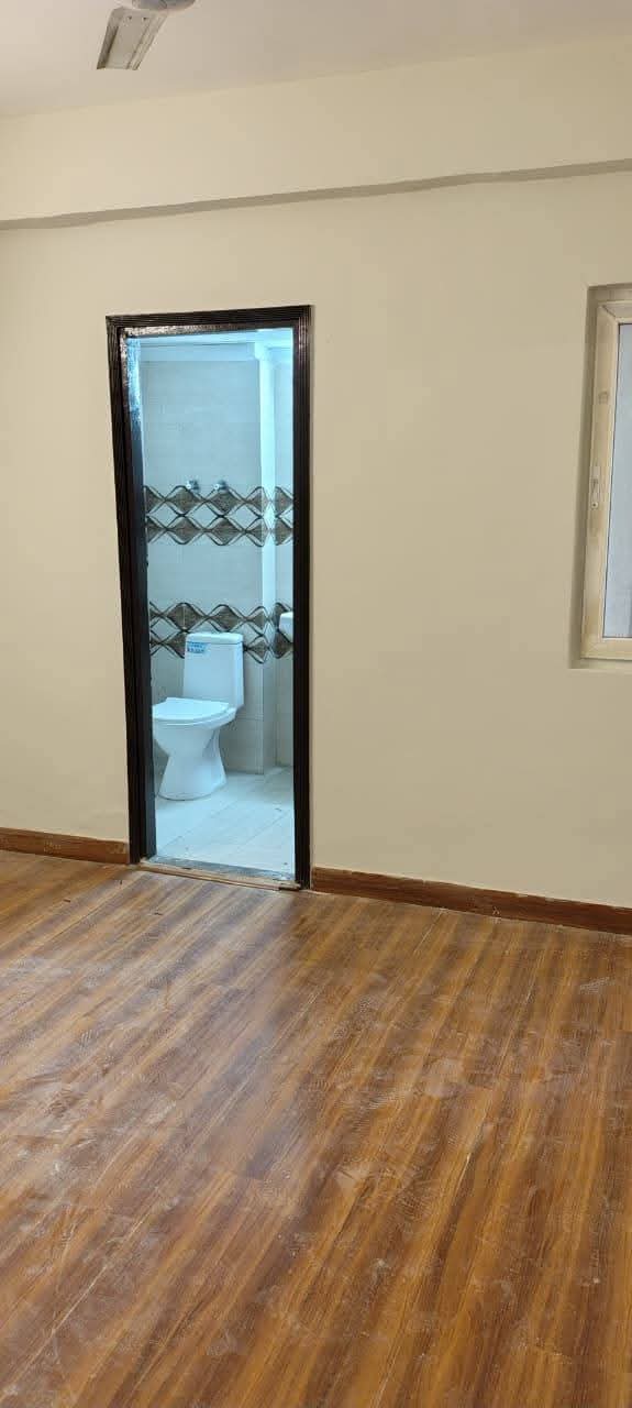 2 BHK + Pooja Room,Servant Room Apartment For Rent in Agrsen Apartment