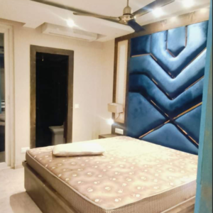 Bedroom in 2 BHK Apartment at Andheri East – for Sale