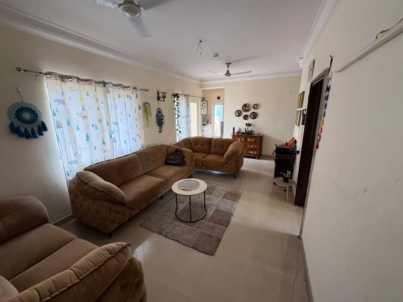 3 BHK + Pooja Room Apartment For Rent in Paramount Floraville